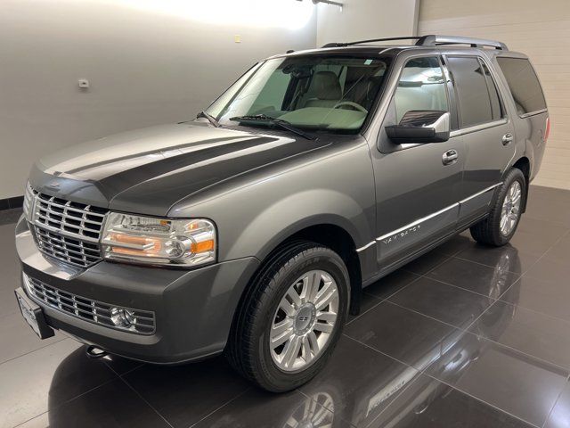 2012 Lincoln Navigator Base