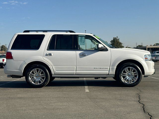 2012 Lincoln Navigator Base