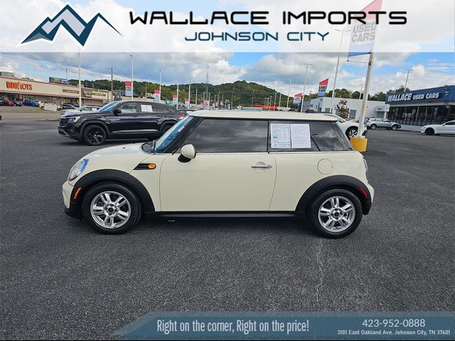 2012 MINI Cooper Hardtop Base