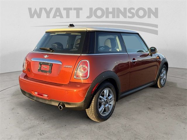 2012 MINI Cooper Hardtop Base