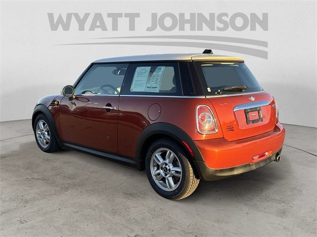 2012 MINI Cooper Hardtop Base