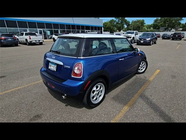 2012 MINI Cooper Hardtop Base