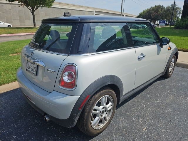 2012 MINI Cooper Hardtop Base