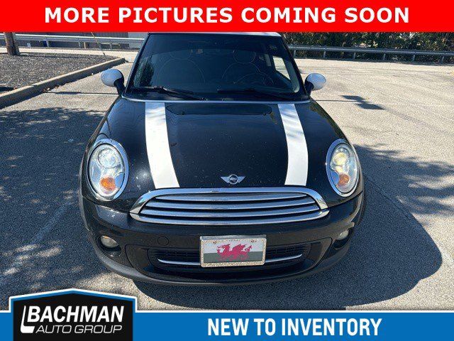 2012 MINI Cooper Hardtop Base