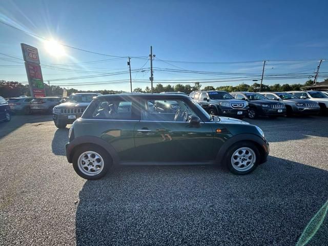 2012 MINI Cooper Hardtop Base