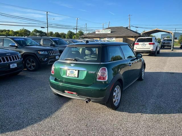 2012 MINI Cooper Hardtop Base