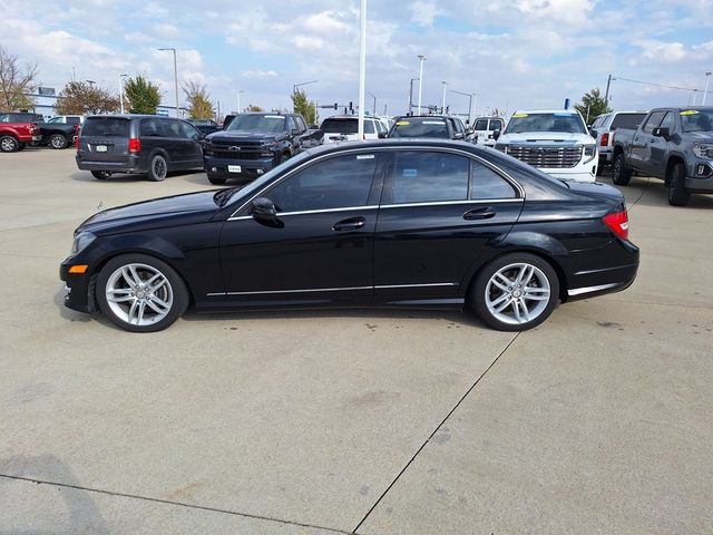 2012 Mercedes-Benz C-Class 300 Luxury