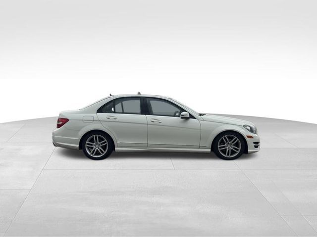 2012 Mercedes-Benz C-Class 300 Luxury