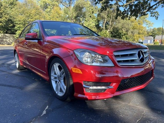 2012 Mercedes-Benz C-Class 300 Luxury