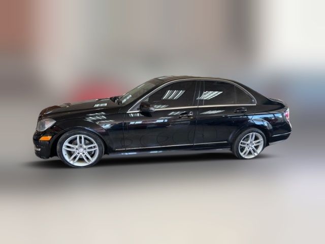 2012 Mercedes-Benz C-Class 300 Luxury