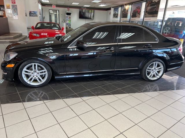 2012 Mercedes-Benz C-Class 300 Luxury