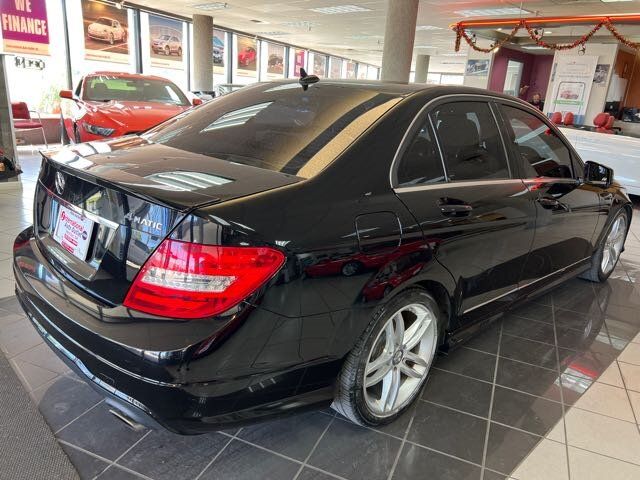 2012 Mercedes-Benz C-Class 300 Luxury