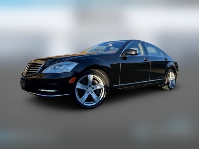 2012 Mercedes-Benz S-Class 550