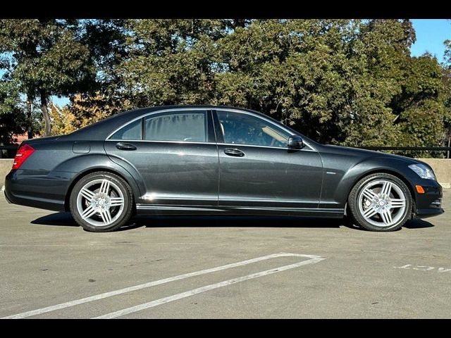 2012 Mercedes-Benz S-Class 550