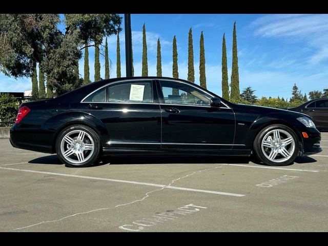 2012 Mercedes-Benz S-Class 550