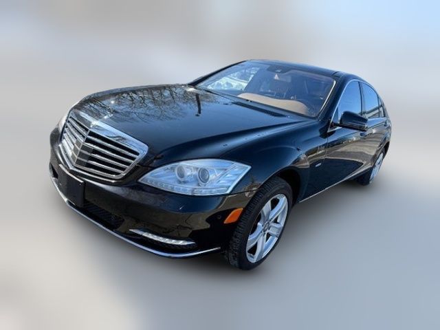 2012 Mercedes-Benz S-Class 550