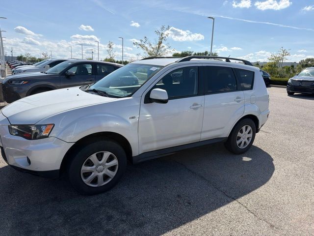 2012 Mitsubishi Outlander ES