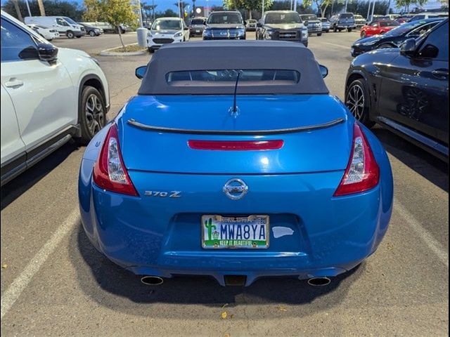 2012 Nissan 370Z Base