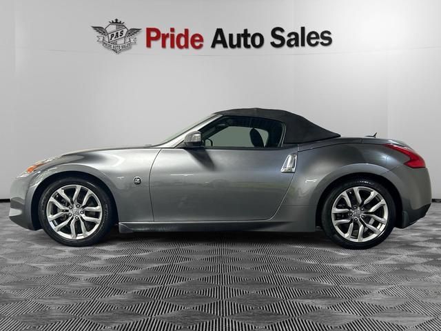 2012 Nissan 370Z Base