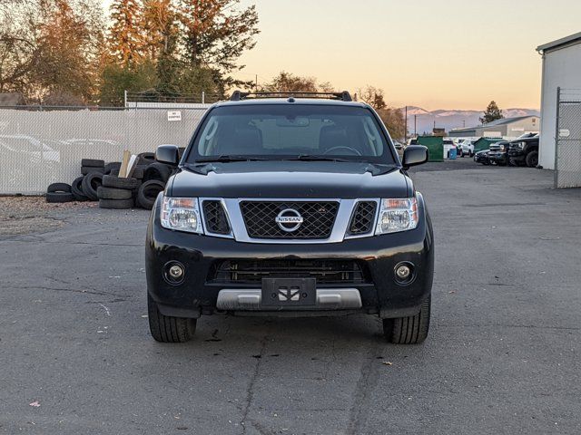 2012 Nissan Pathfinder LE