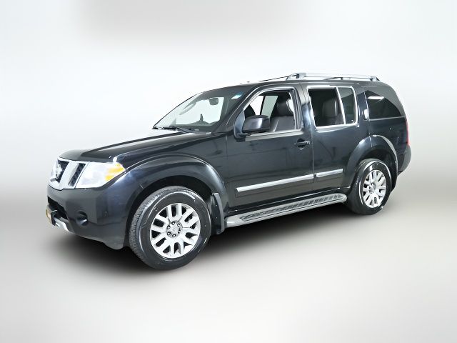 2012 Nissan Pathfinder LE
