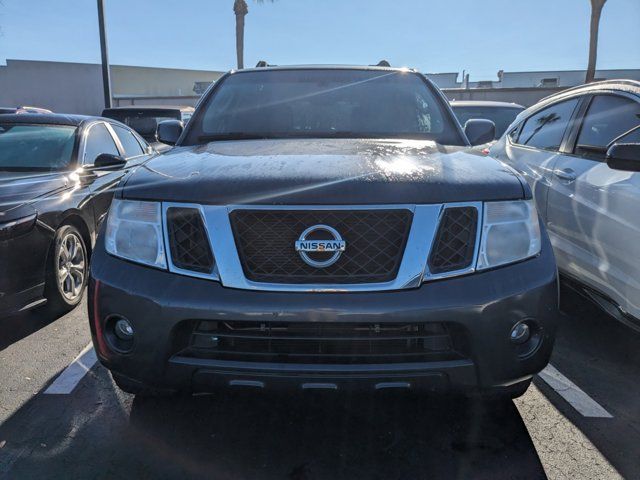 2012 Nissan Pathfinder SV