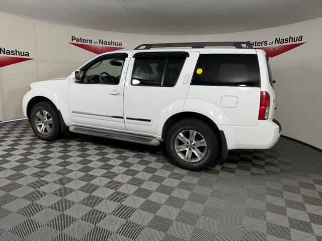 2012 Nissan Pathfinder Silver Edition