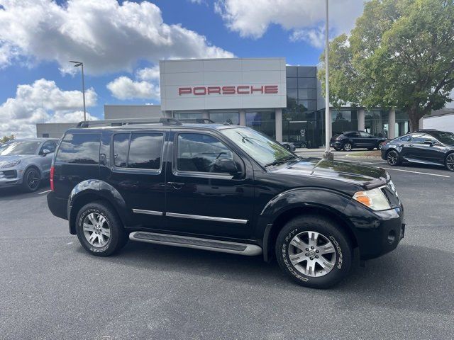 2012 Nissan Pathfinder Silver Edition