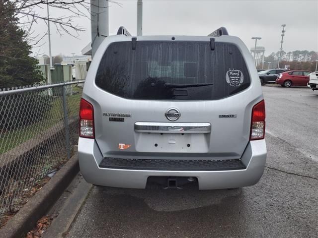 2012 Nissan Pathfinder Silver Edition