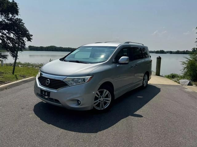 2012 Nissan Quest LE