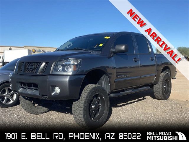 2012 Nissan Titan SV