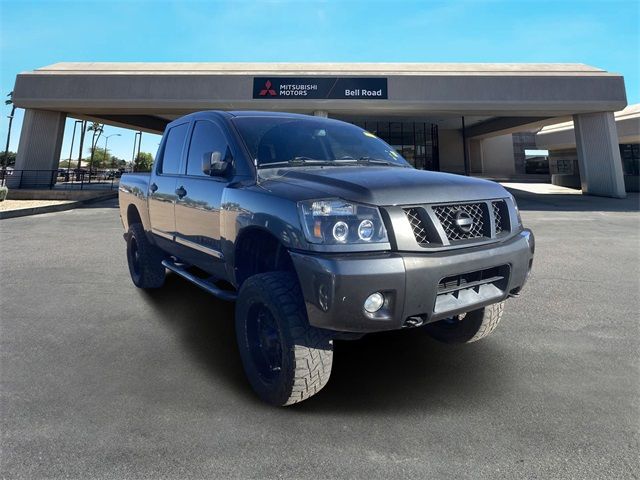 2012 Nissan Titan SV