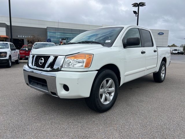 2012 Nissan Titan SV