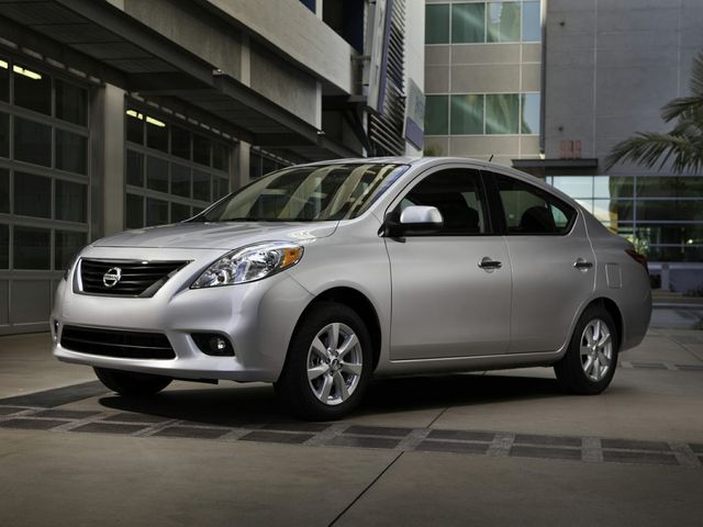 2012 Nissan Versa S