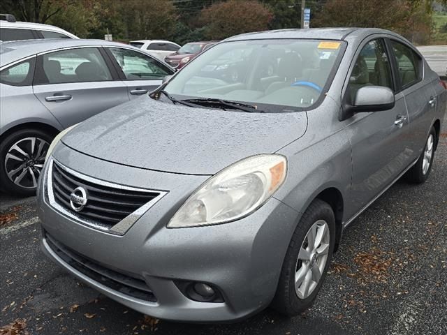 2012 Nissan Versa SL