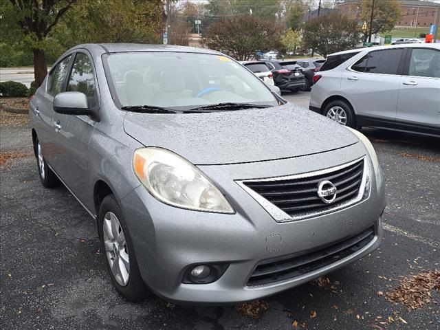 2012 Nissan Versa SL