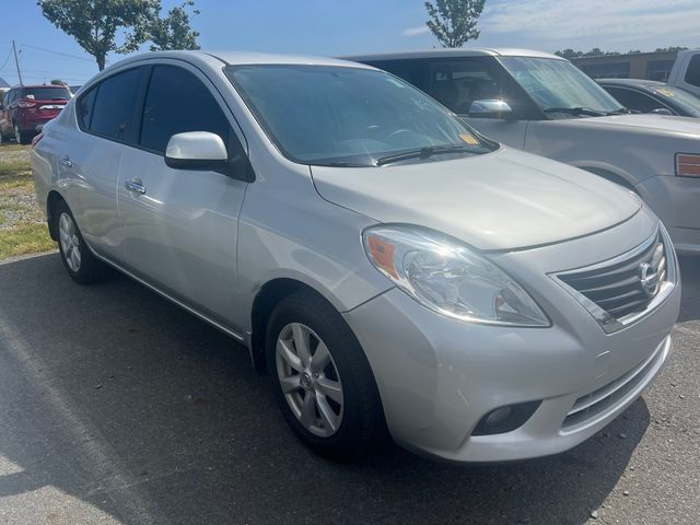 2012 Nissan Versa SL