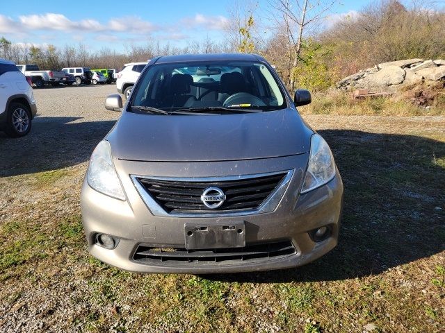 2012 Nissan Versa SL