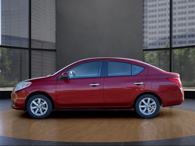 2012 Nissan Versa SL