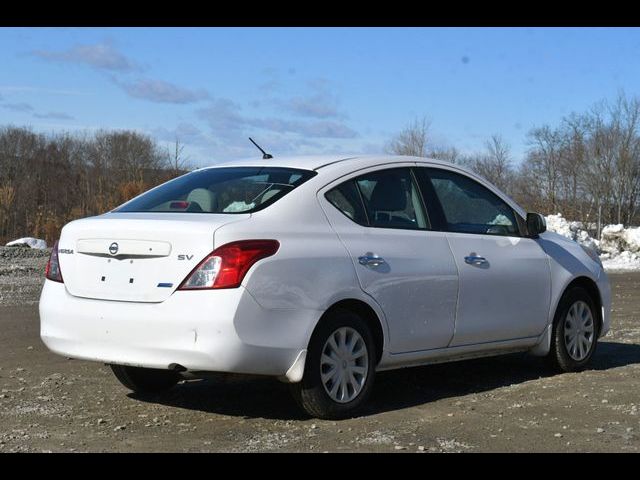 2012 Nissan Versa SV