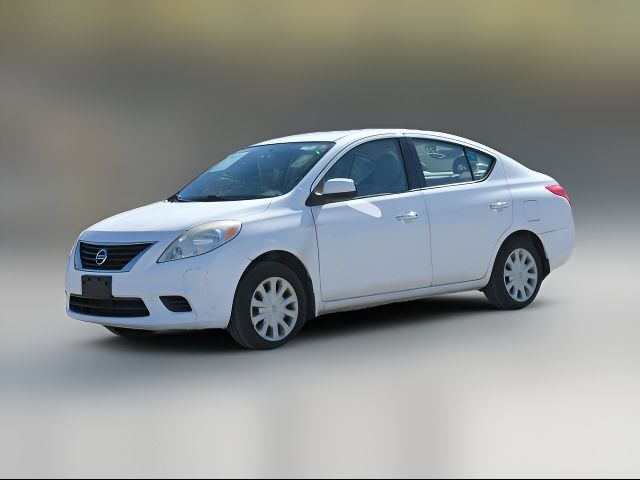 2012 Nissan Versa SV