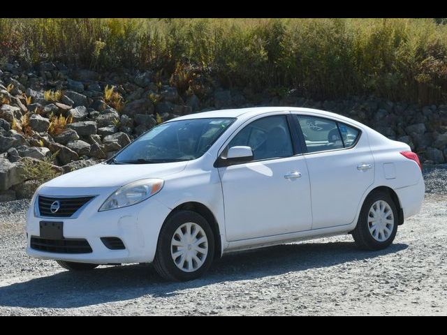 2012 Nissan Versa SV