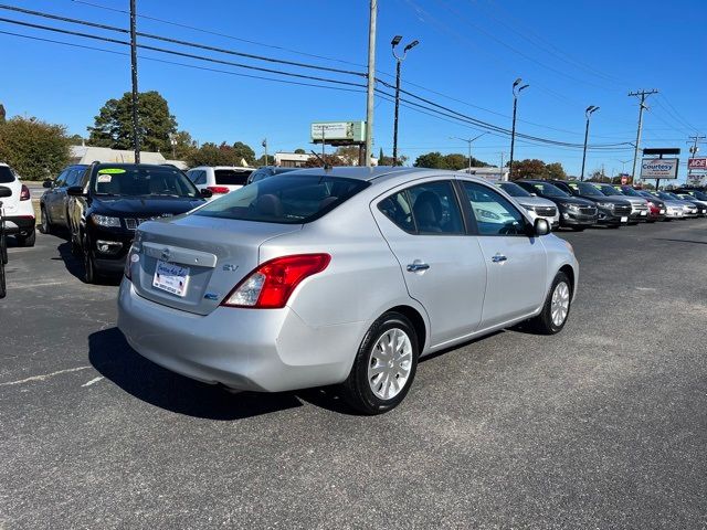 2012 Nissan Versa SV