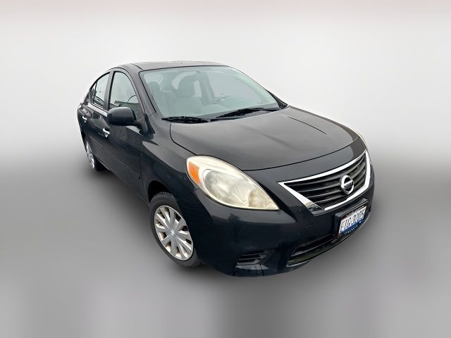 2012 Nissan Versa SV