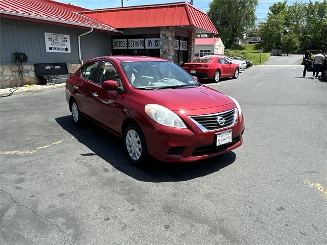 2012 Nissan Versa SV