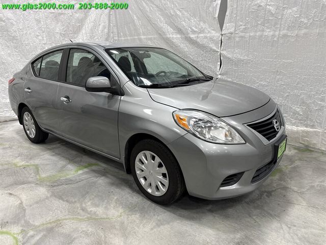 2012 Nissan Versa SV