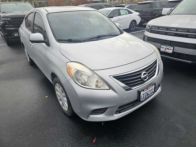 2012 Nissan Versa SV