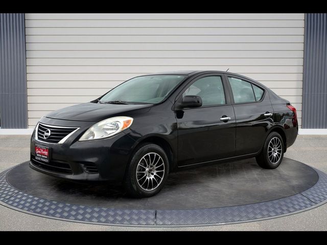 2012 Nissan Versa SV