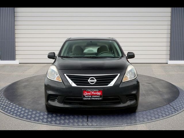 2012 Nissan Versa SV