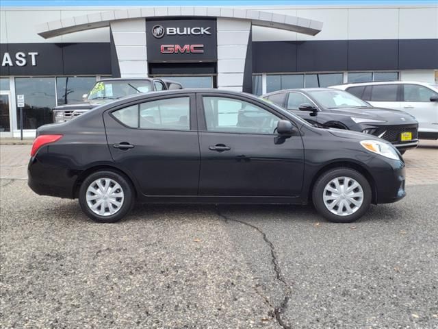 2012 Nissan Versa S